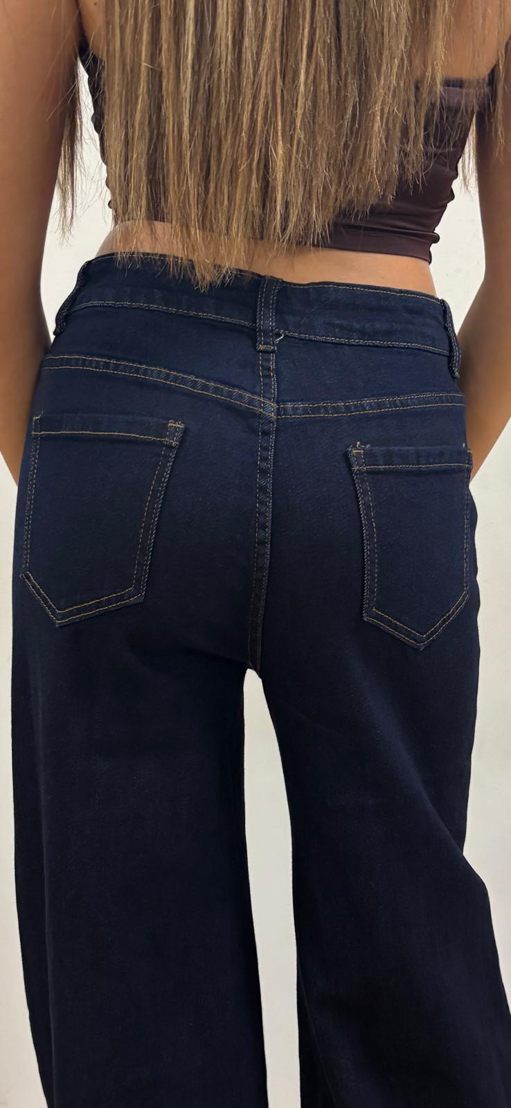 Completo in Jeans elasticizzato con gilet e bottoni oro