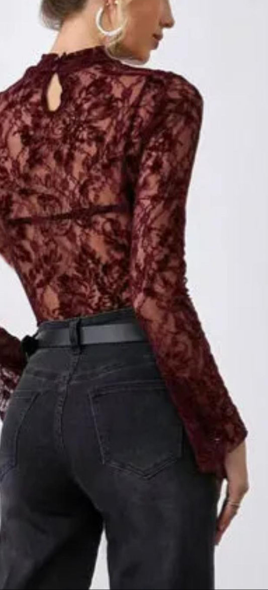 Maglia in pizzo crop