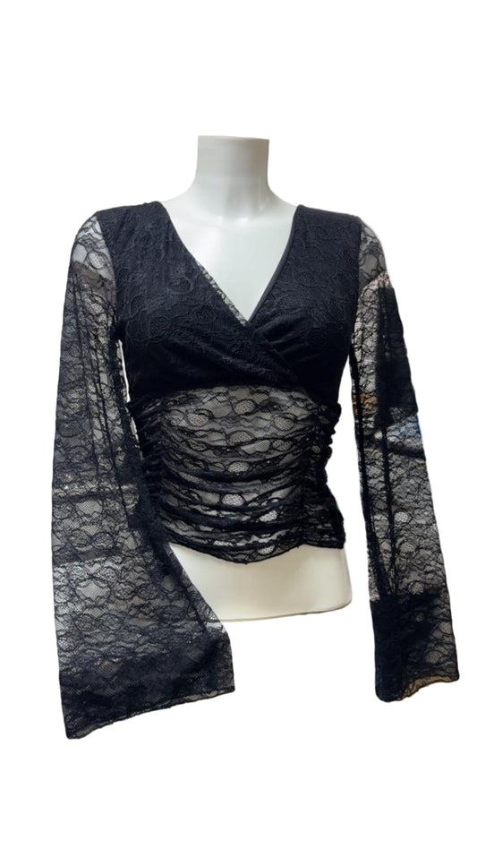 Maglia in pizzo con maniche a campana