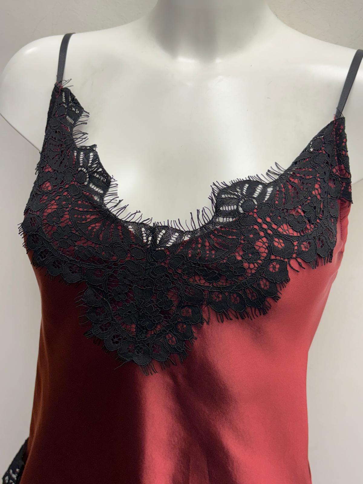 Completo Canotta & Gonna in raso con pizzo