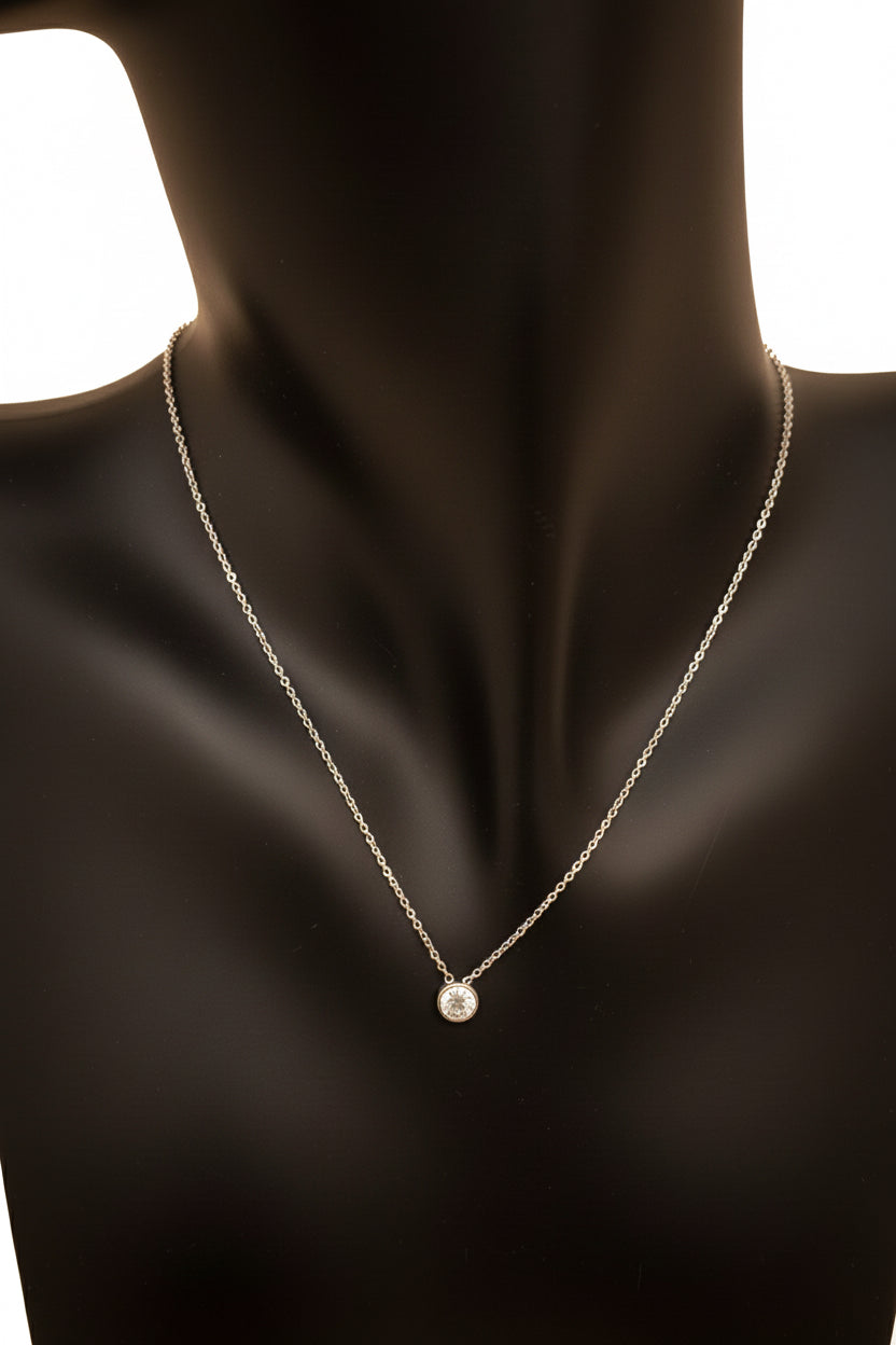 Collana con punto luce