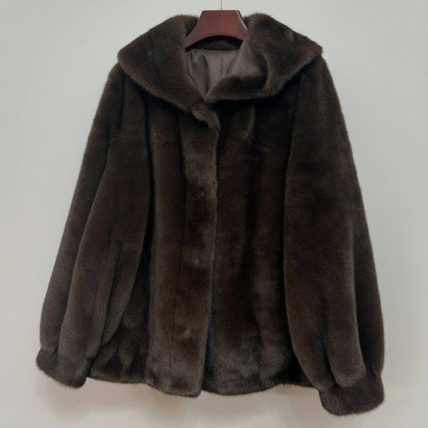 Ecopelliccia con cappuccio