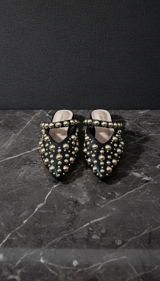 Ciabatte con borchie oro