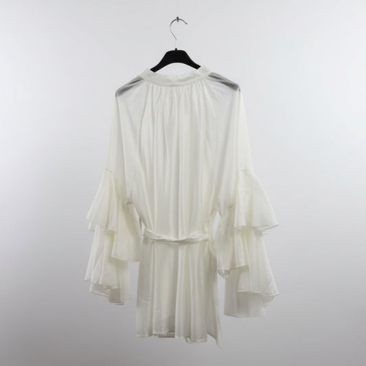 Camicia ampia con maniche a balze