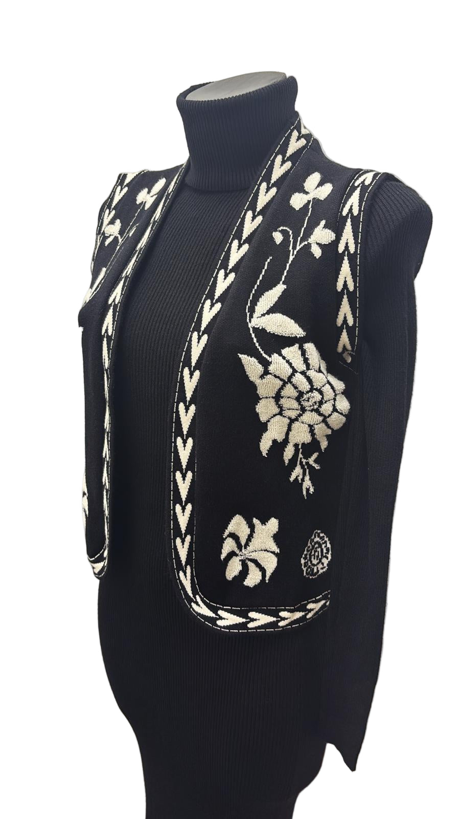 Gilet in viscosa con ricami