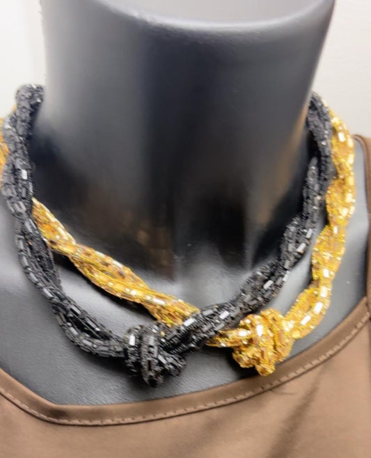 Collana in paillettes