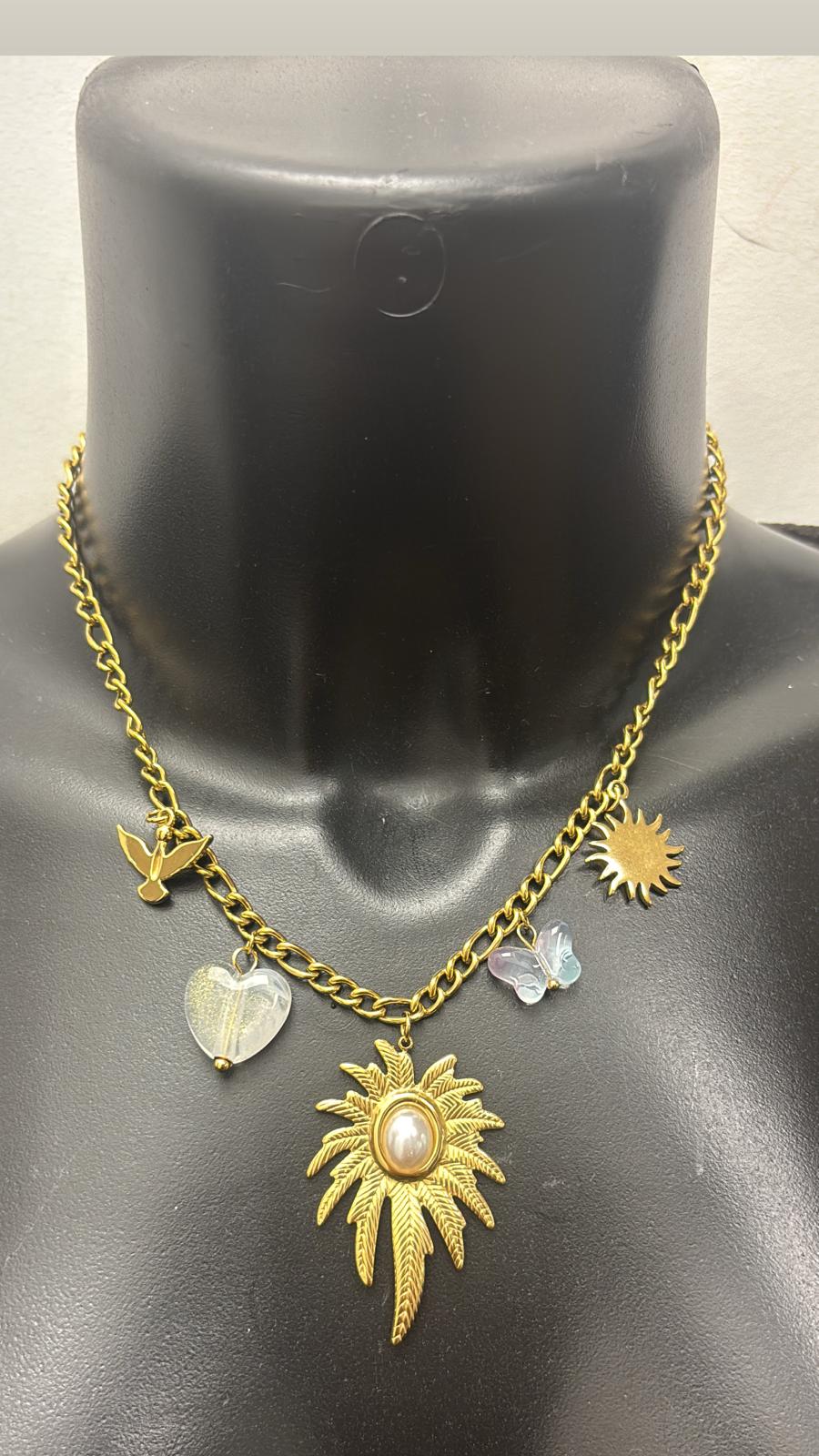 Collana con charms color oro