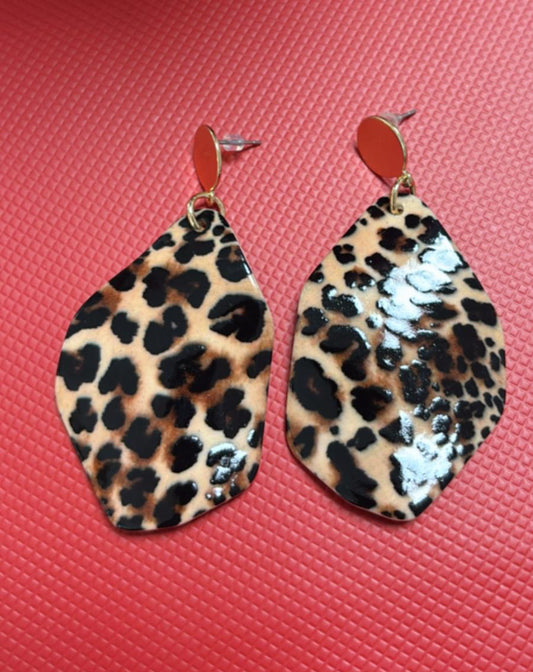 Orecchini maculati