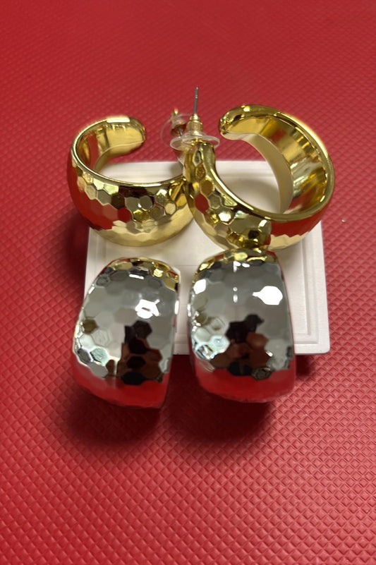 Orecchini snelle martellate