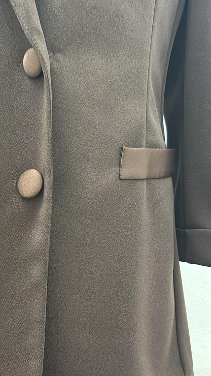 Completo Giacca doppiopetto e Pantalone elasticizzati con dettagli in raso