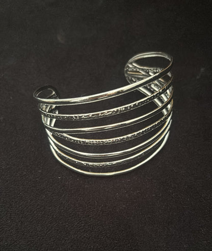 Bracciale regolabile