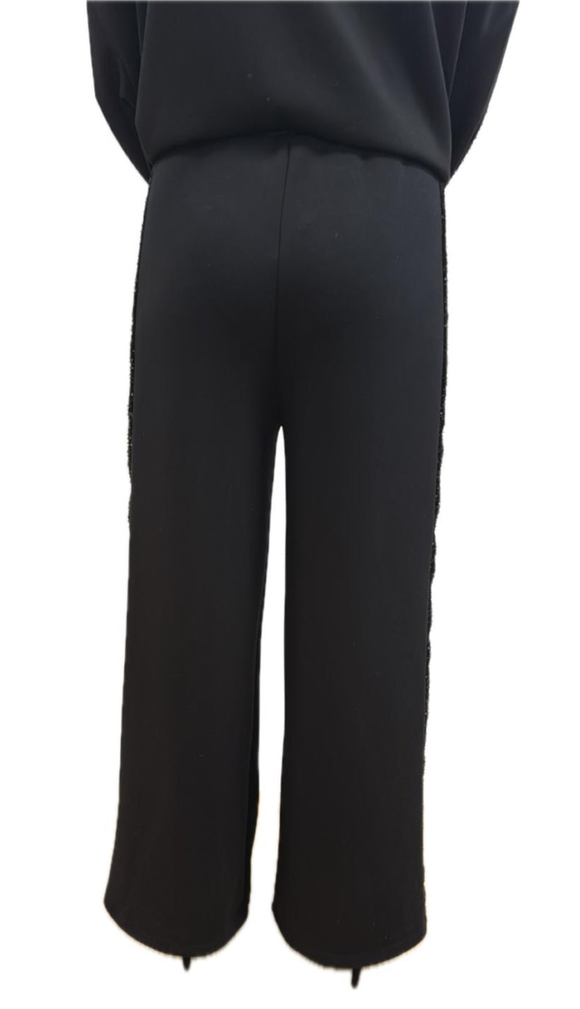 Pantaloni modello dritto con paillettes