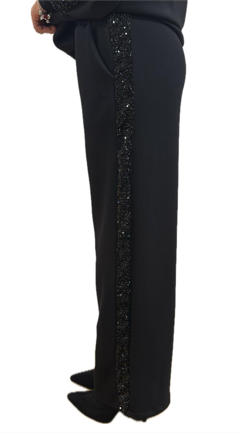 Pantaloni modello dritto con paillettes