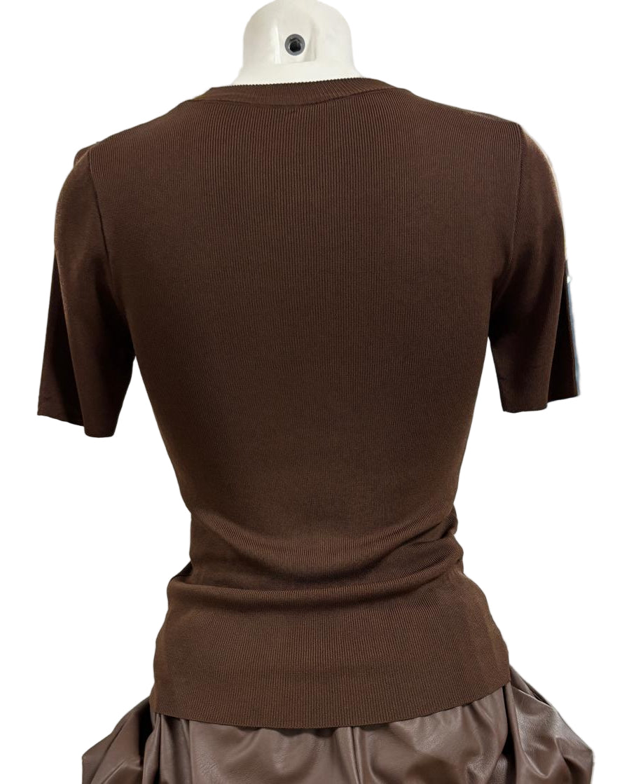 Maglia in filo con perle e strass