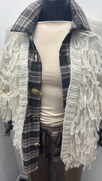 Camicia a scacchi con spille