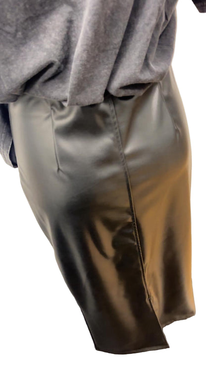 Gonna a matita ecopelle