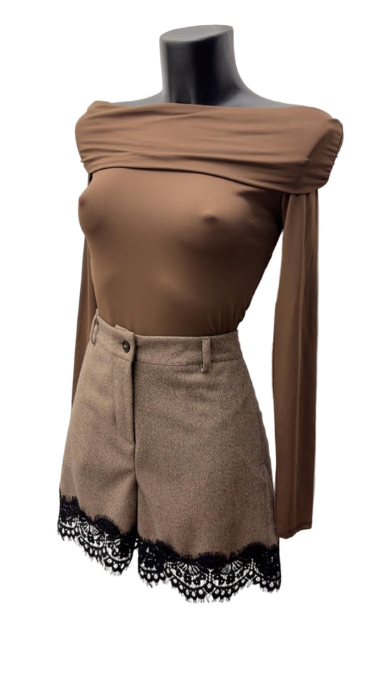 Shorts con pizzo