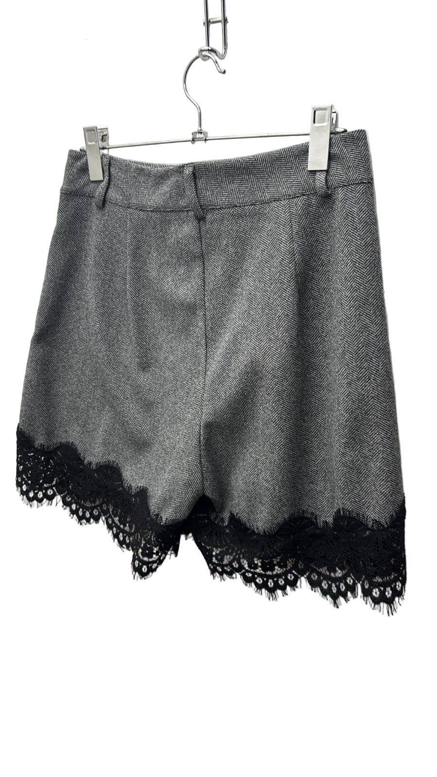 Shorts con pizzo