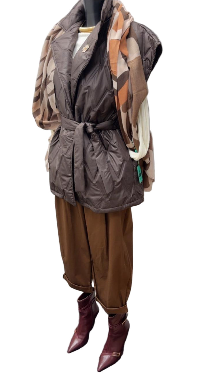 Gilet piumino con cintura