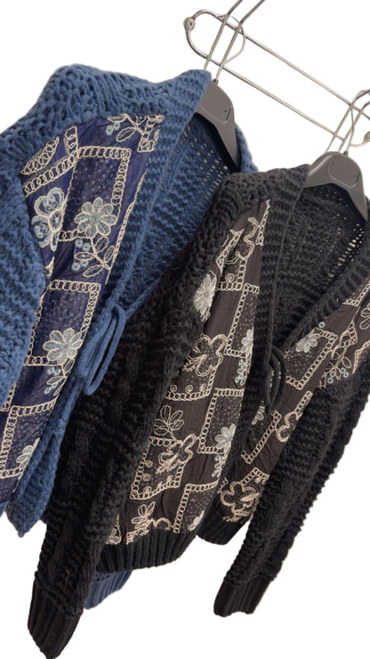 Cardigan in lana con inserti in raso e strass