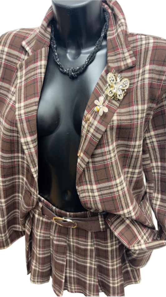 Completo shorts a gonna e giacca a scacchi