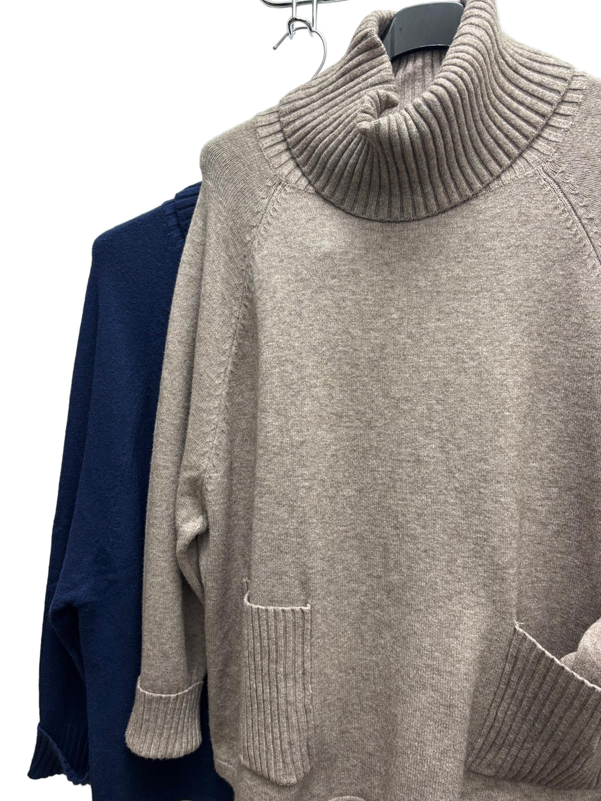 Maglione over in viscosa con tasche