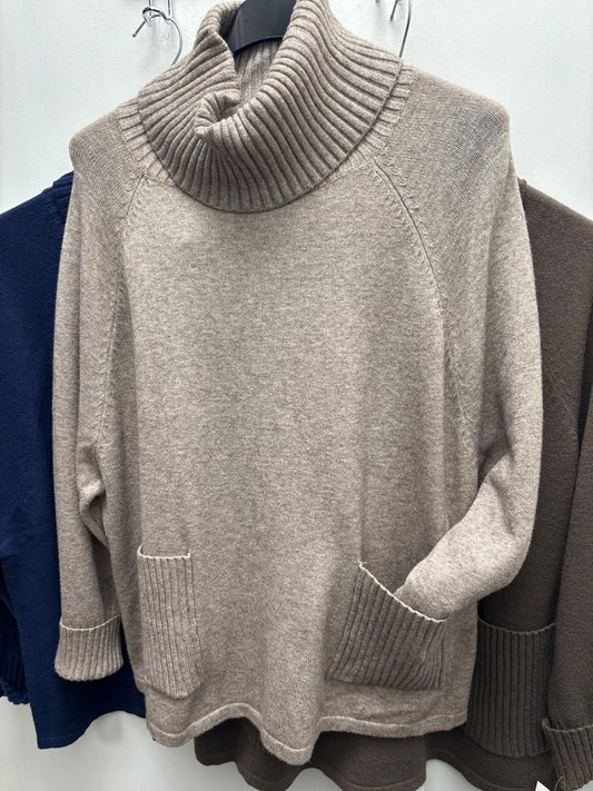 Maglione over in viscosa con tasche