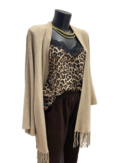 Cardigan over con frange