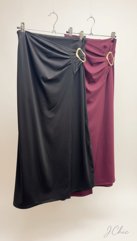 Gonna lunga con dettaglio