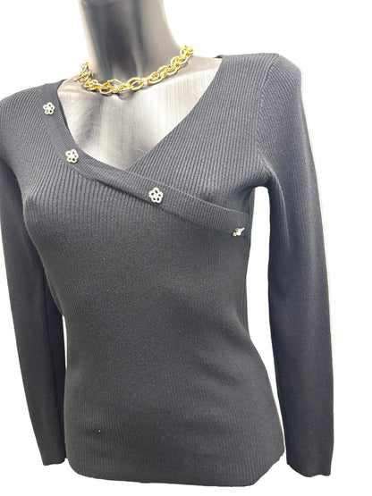 Maglia a costine con bottoni in strass