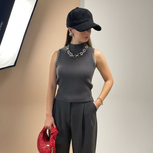 Gilet collo alto con strass