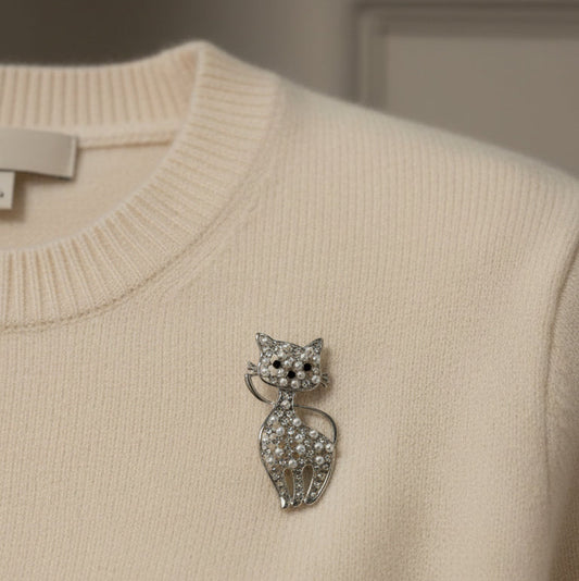Spilla gatto con perle e strass