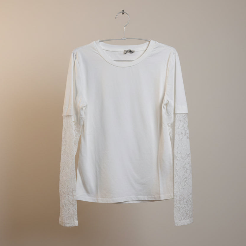 T-shirt con maniche in pizzo