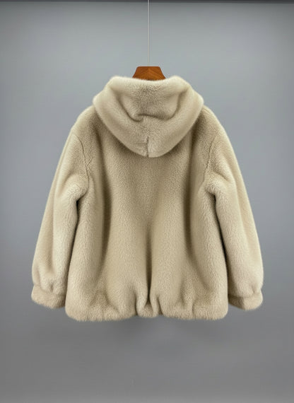 Ecopelliccia con cappuccio