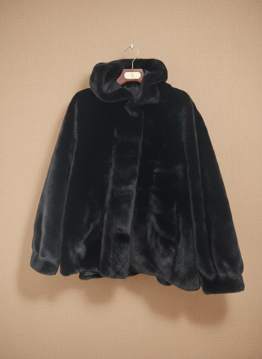 Ecopelliccia con cappuccio