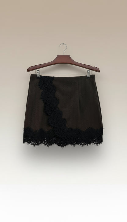 Gonna a portafoglio con profili in pizzo