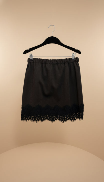 Gonna a portafoglio con profili in pizzo