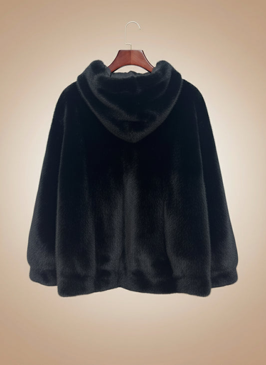 Ecopelliccia con cappuccio