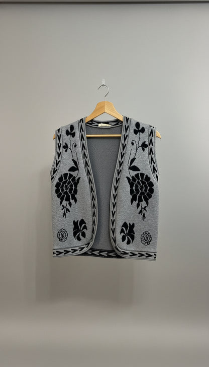 Gilet in viscosa con ricami